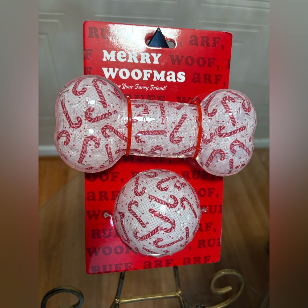 Jmle  Christmas  Time  Bone & Ball  6” Wide Dog Toy   With Squeakers